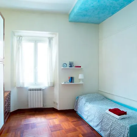 Monti Colosseum Apartment *