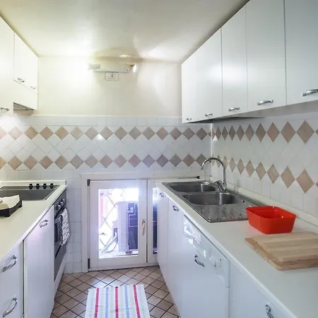 Monti Colosseum Apartment Rome